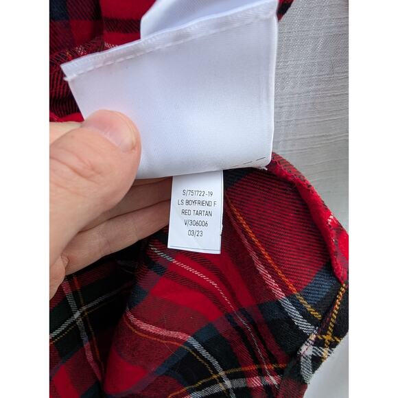 Old Navy Women's The Boyfriend Red Tartan Plaid Flannel Shirt Size SP Outdoors - Picture 7 of 7